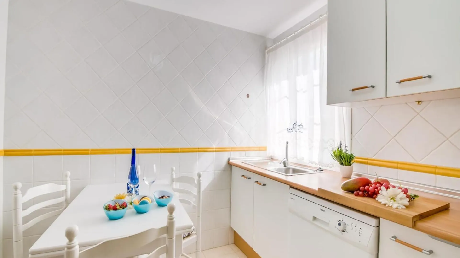 Apartment Charming Holiday Home With Terrace Can Picafort