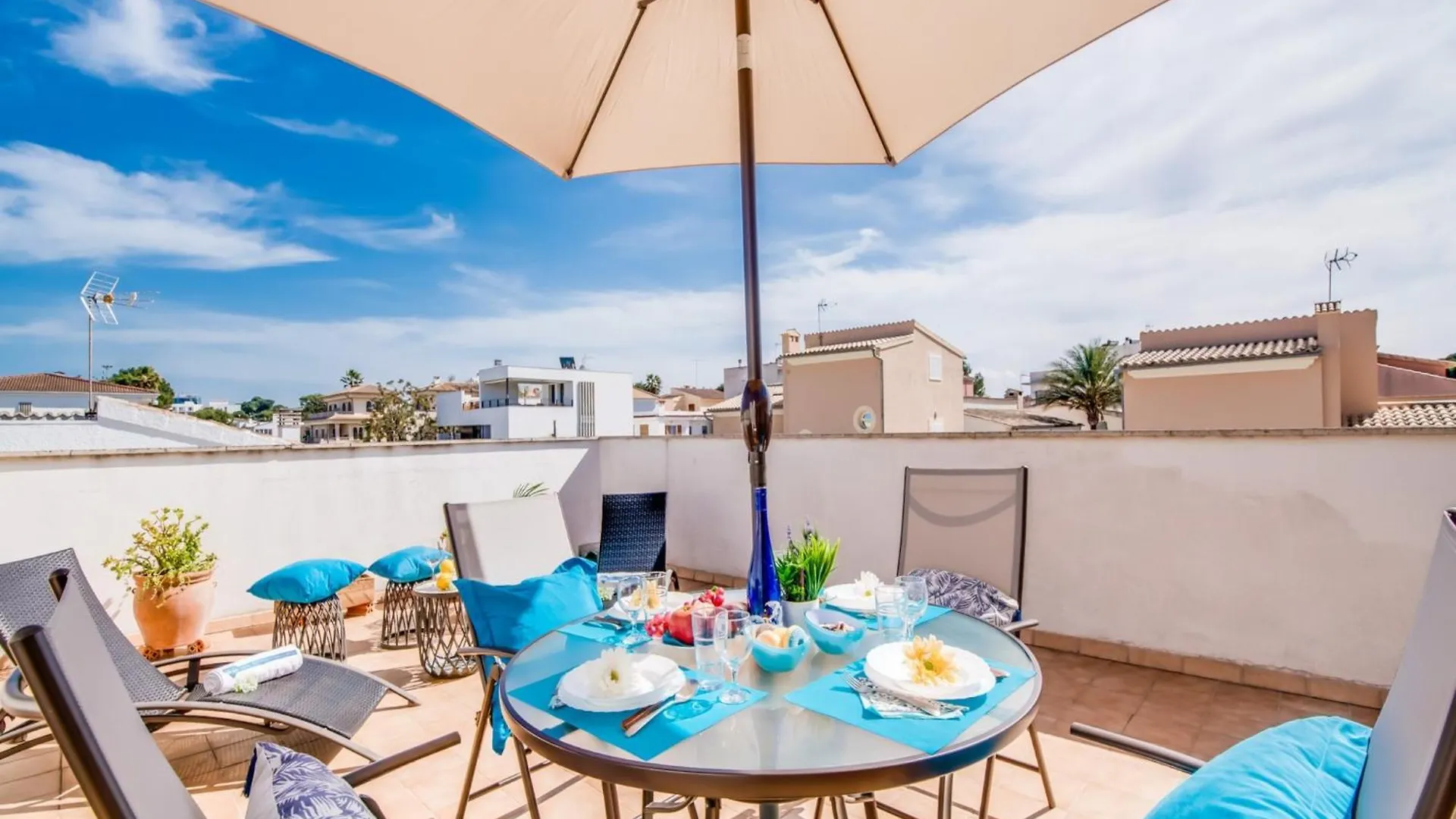 Apartment Charming Holiday Home With Terrace Can Picafort